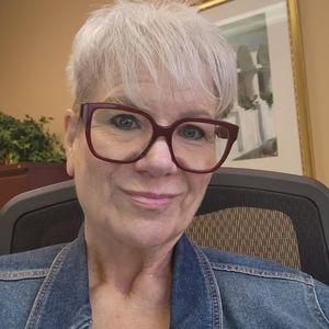 Meet your Posher, Tina